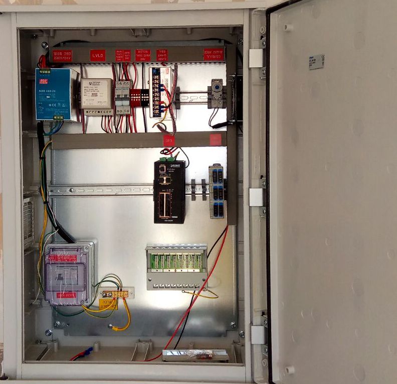 בניית ארונות תקשורת לתנאי חוץ